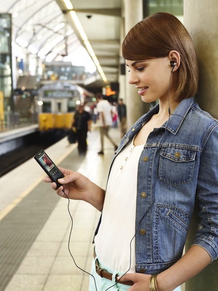 Sony Walkman F800